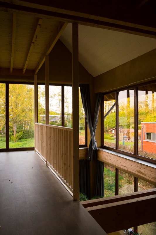 De eerste helft van de balustrade is af.